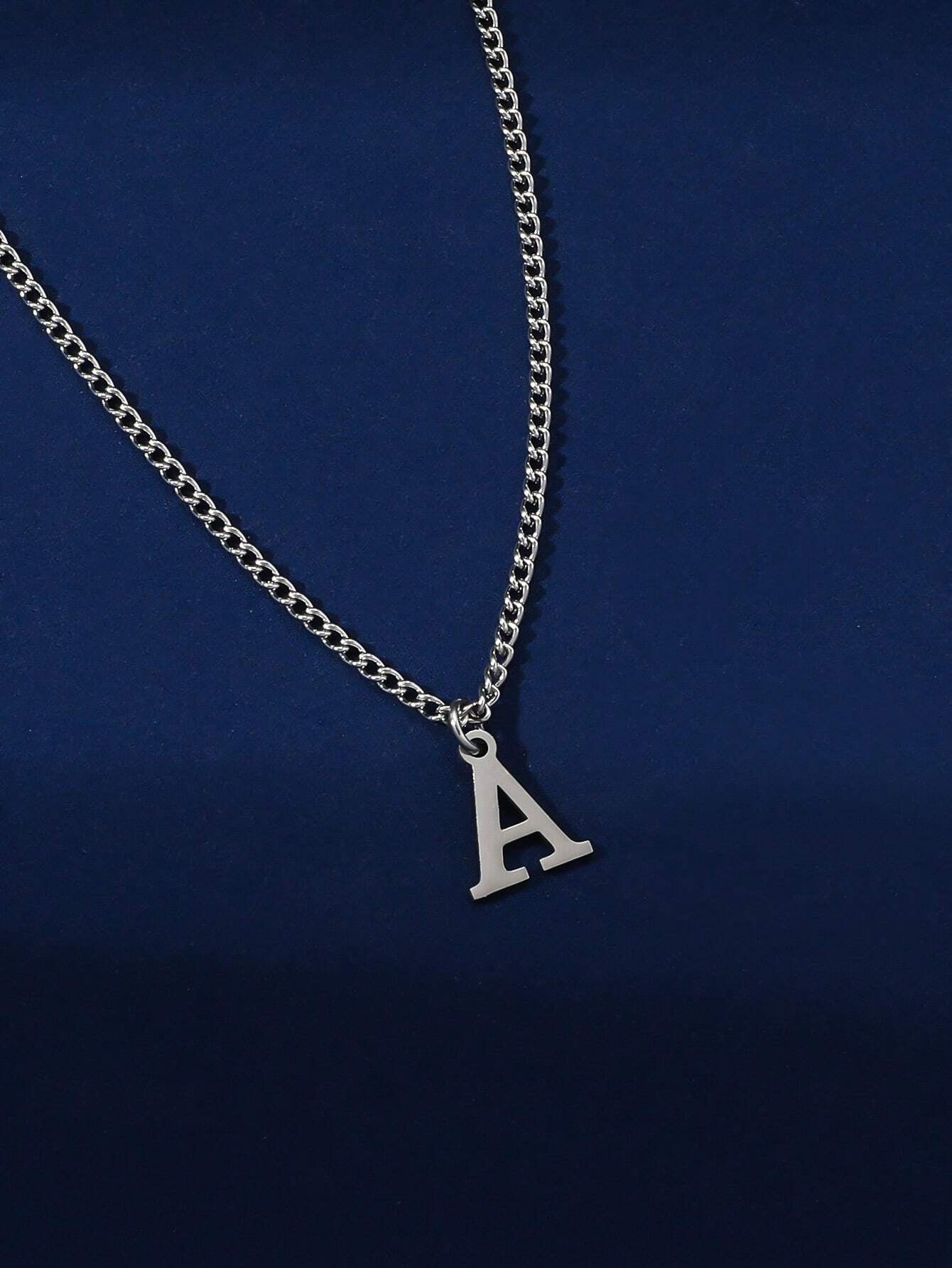 1Pc Minimalist Style Men'S Stainless Steel Letter Pendant Necklace Suitable for Travel Photos to Wear